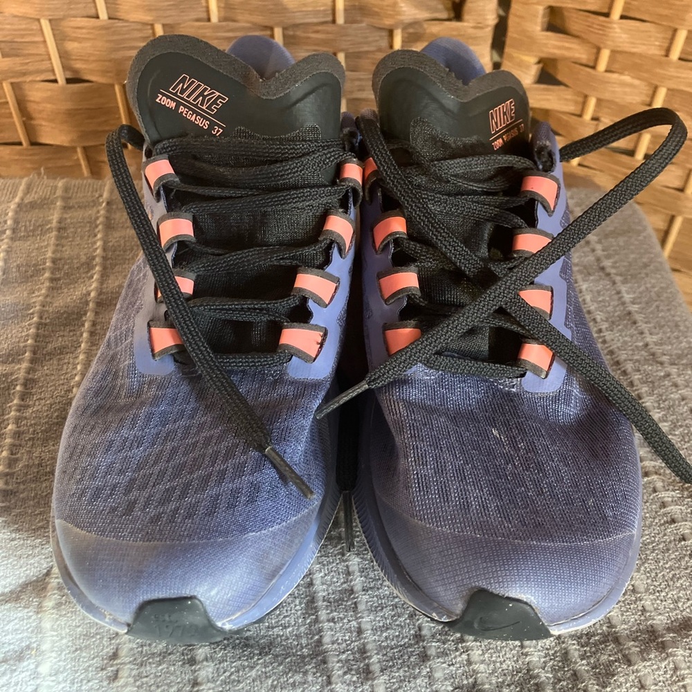 Nike Zoom Pegasus 37 (Girl’s 5Y) - Picture 3 of 7